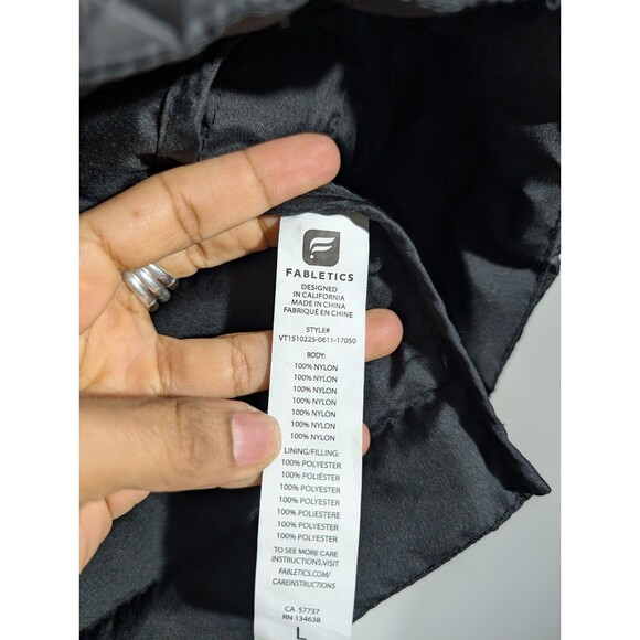 Fabletics Womens Black Gray Colorblock Zip Up Puffer Vest Sz L Y2K Outerwear - Picture 7 of 8